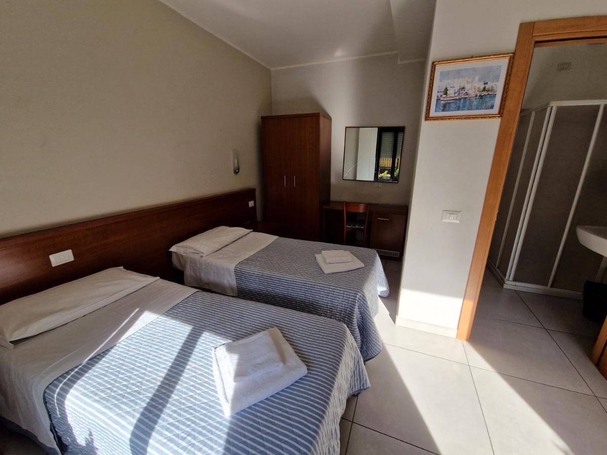 Hotel Bonola Milánó Kültér fotó