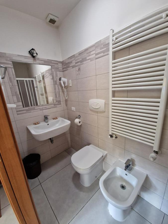 Hotel Bonola Milánó Kültér fotó