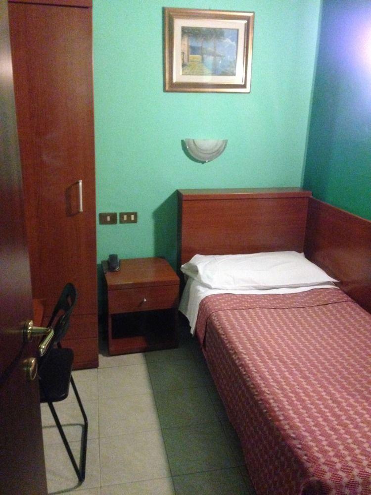 Hotel Bonola Milánó Kültér fotó