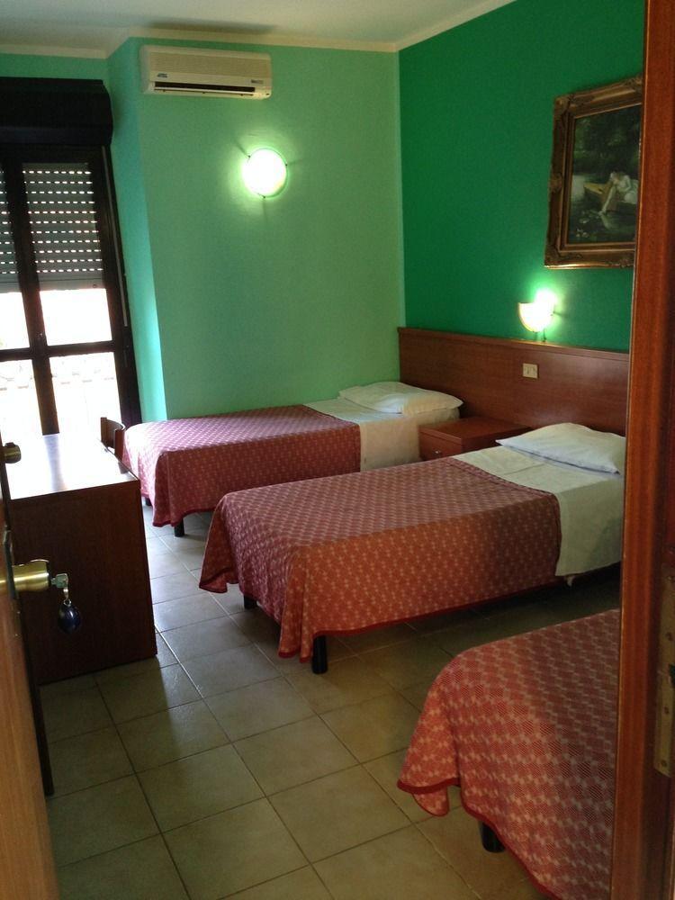 Hotel Bonola Milánó Kültér fotó
